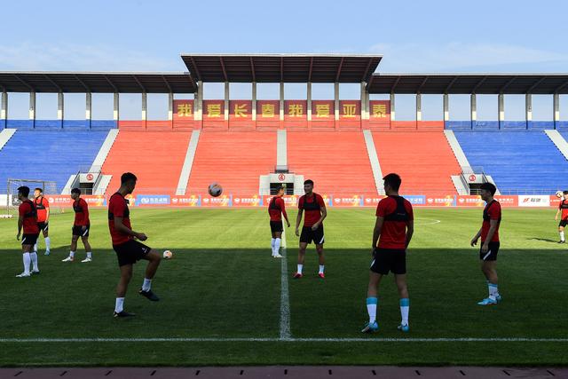 中国男篮险胜FMP，峥麟首秀浩然未登场，崔永熙7中1，姜伟泽4中0